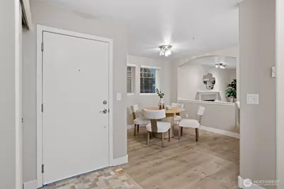 18501 SE Newport Way #G132, Issaquah, WA 98027 - Photo 9