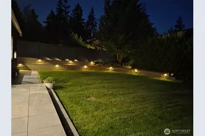 2121 109th Avenue SE, Bellevue, WA 98004 - Photo 29