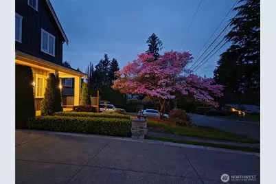 2121 109th Avenue SE, Bellevue, WA 98004 - Photo 31