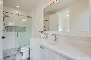 2121 109th Ave SE, Bellevue, WA 98004 - Photo 23