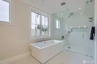 2121 109th Ave SE, Bellevue, WA 98004 - Photo 19