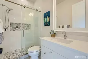 2121 109th Ave SE, Bellevue, WA 98004 - Photo 13