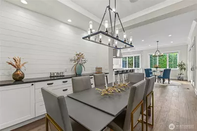 2121 109th Avenue SE, Bellevue, WA 98004 - Photo 7