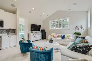 2121 109th Ave SE, Bellevue, WA 98004 - Photo 21