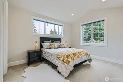 2121 109th Avenue SE, Bellevue, WA 98004 - Photo 25