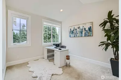 2121 109th Avenue SE, Bellevue, WA 98004 - Photo 19