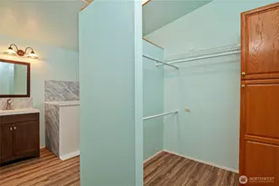 754 NE Reeds Meadow Ln, Bremerton, WA 98311 - Photo 21