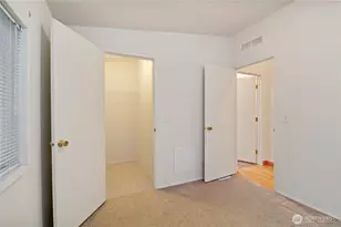 754 NE Reeds Meadow Ln, Bremerton, WA 98311 - Photo 23