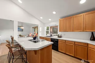 13405 SE 56th Pl, Bellevue, WA 98006 - Photo 13