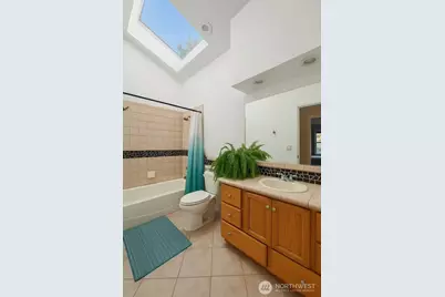 13405 SE 56th Pl, Bellevue, WA 98006 - Photo 19