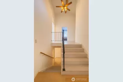 13405 SE 56th Pl, Bellevue, WA 98006 - Photo 25