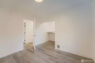 105 E 96th Street, Tacoma, WA 98445 - Photo 17