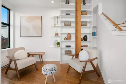 656 Howe Street, Seattle, WA 98109 - Photo 5