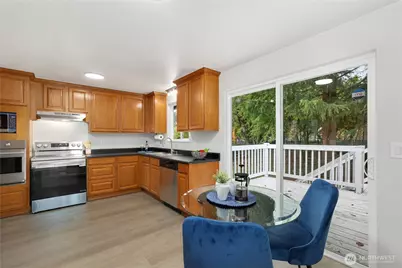 1302 N Woodlawn Street, Tacoma, WA 98406 - Photo 9