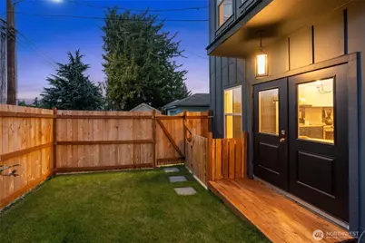 5033 25th Avenue SW #A, Seattle, WA 98106 - Photo 29