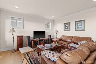 10705 176th Ave E, Bonney Lake, WA 98391 - Photo 15