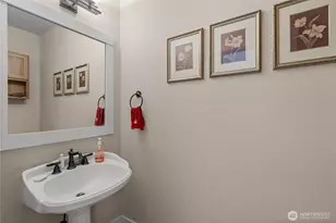 10705 176th Ave E, Bonney Lake, WA 98391 - Photo 13