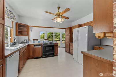 1676 Collins Road, Buckley, WA 98321 - Photo 5