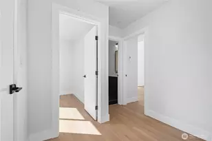 218 21st Ave E, Seattle, WA 98112 - Photo 13