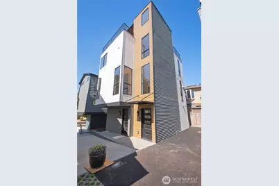 218 21st Avenue E, Seattle, WA 98112 - Photo 1