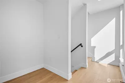 218 21st Avenue E, Seattle, WA 98112 - Photo 25