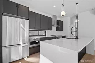 218 21st Ave E, Seattle, WA 98112 - Photo 9