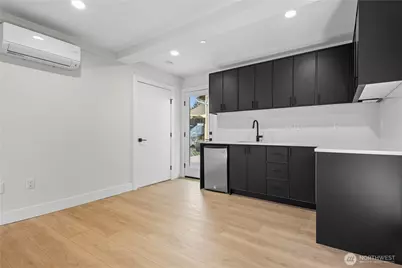 218 21st Avenue E, Seattle, WA 98112 - Photo 21