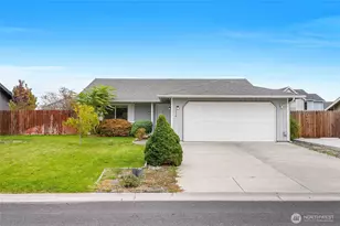 230 NE K St, Ephrata, WA 98823 - Photo 3