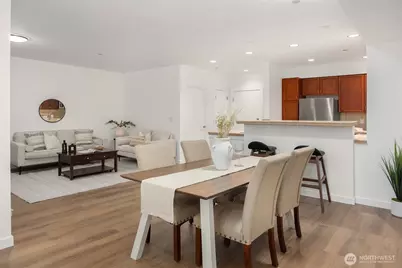 11004 NE 11th Street #407, Bellevue, WA 98004 - Photo 9