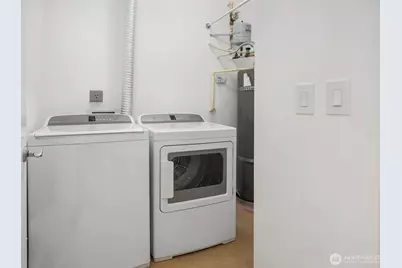 11004 NE 11th Street #407, Bellevue, WA 98004 - Photo 21