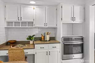 17312 Gravenstein Rd, Bothell, WA 98012 - Photo 9