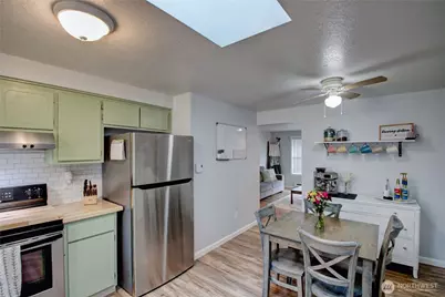 685 NW Atalanta Way #1, Oak Harbor, WA 98277 - Photo 7