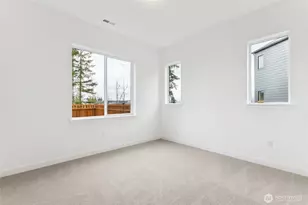 20319 Eagle Ln E, Bonney Lake, WA 98391 - Photo 17