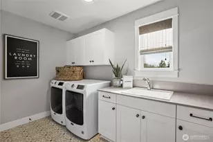 20315 Eagle Ln E, Bonney Lake, WA 98391 - Photo 17