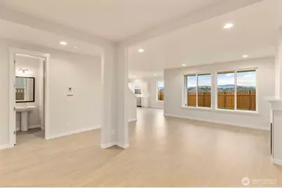 20402 150th Street E #581, Bonney Lake, WA 98391 - Photo 7