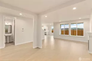 20402 150th St E, Bonney Lake, WA 98391 - Photo 7