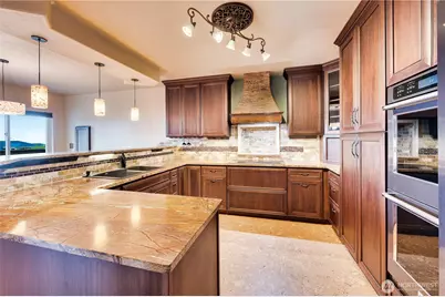 212 Grandview Ave, Camano Island, WA 98282 - Photo 13