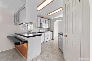 318 Peacock Ln, Kelso, WA 98626 - Photo 19