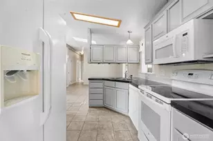 318 Peacock Ln, Kelso, WA 98626 - Photo 21