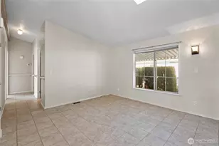 318 Peacock Ln, Kelso, WA 98626 - Photo 15