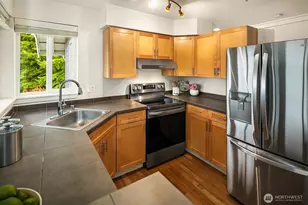 12023 NE 204th Pl, Bothell, WA 98011 - Photo 9