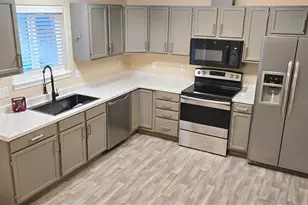 1122 E St Helens Dr, Moses Lake, WA 98837 - Photo 3