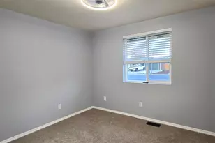 1122 E St Helens Dr, Moses Lake, WA 98837 - Photo 7