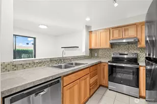 1321 S Puget Dr, Renton, WA 98055 - Photo 13