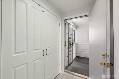 1321 S Puget Drive #E15, Renton, WA 98055 - Photo 3