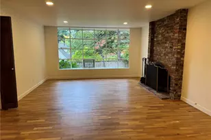 8505 NE 27th Pl, Clyde Hill, WA 98004 - Photo 5