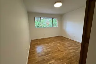 8505 NE 27th Pl, Clyde Hill, WA 98004 - Photo 17