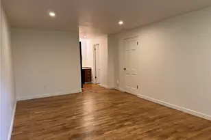 8505 NE 27th Pl, Clyde Hill, WA 98004 - Photo 23