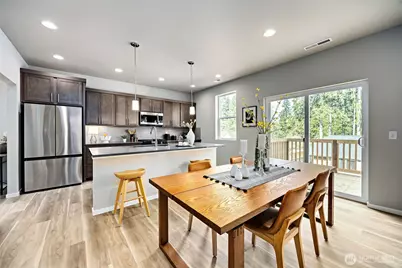 252 NE Shadowhawk Lane, Bremerton, WA 98311 - Photo 15