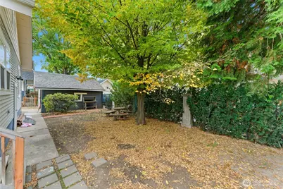 241 N Bellevue Avenue, Walla Walla, WA 99362 - Photo 9